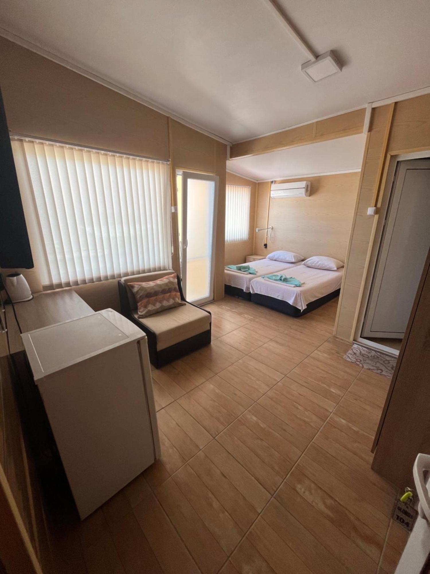 Family Hotel Globus Aranyhomok Kültér fotó