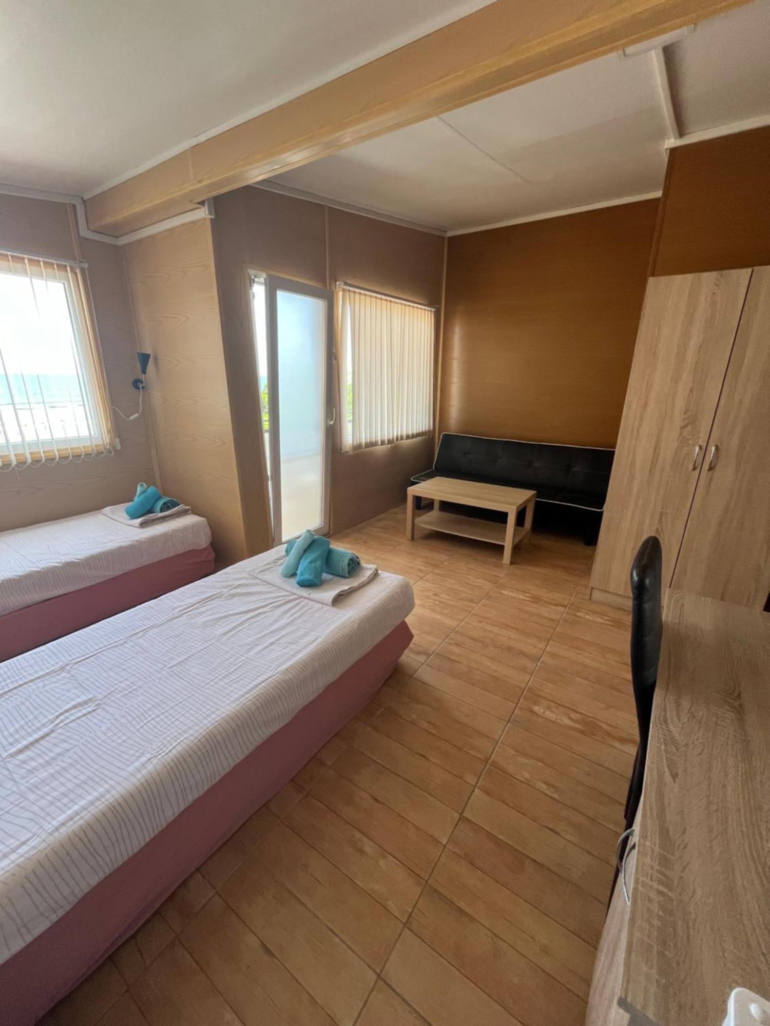 Family Hotel Globus Aranyhomok Kültér fotó