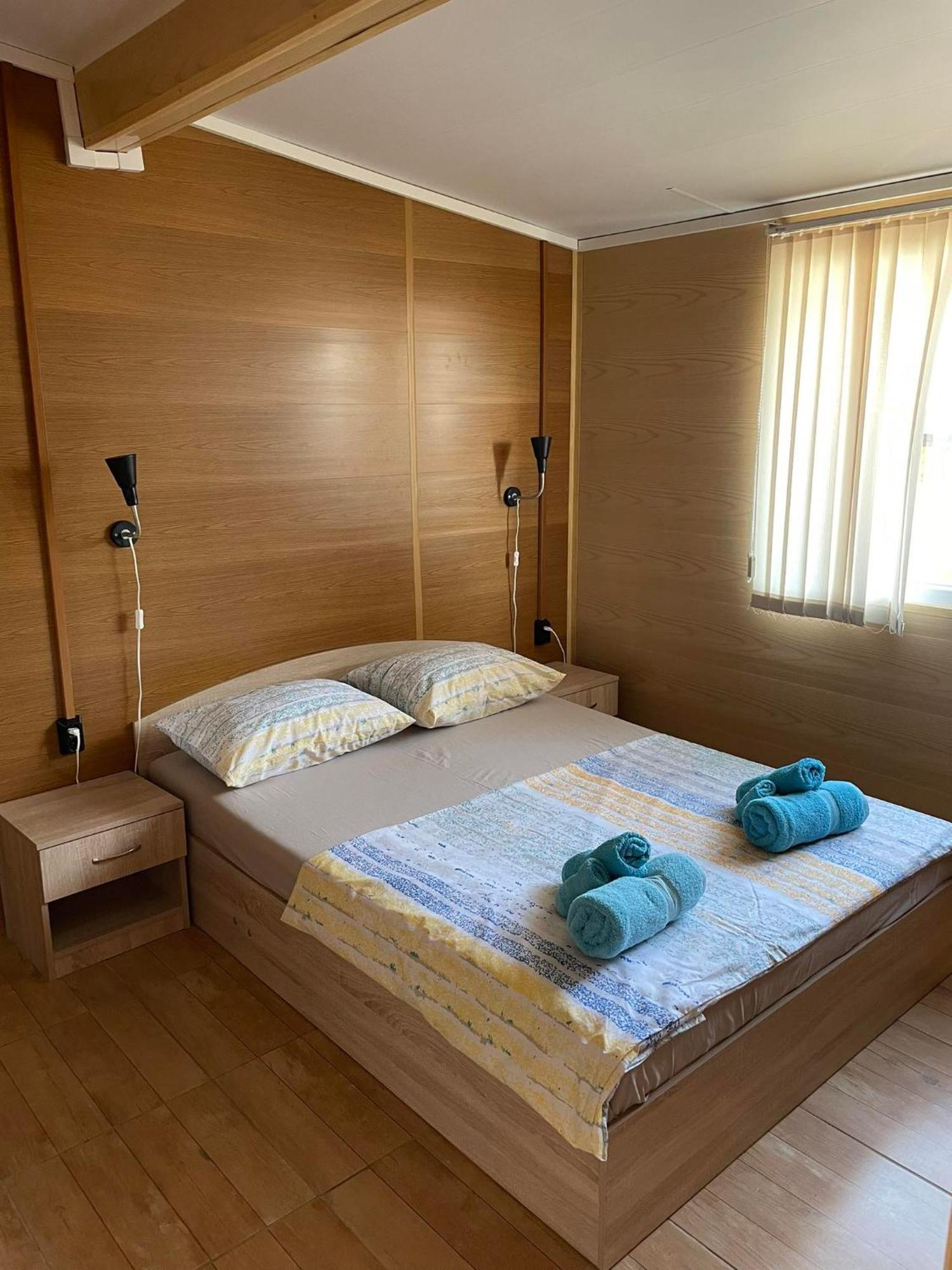 Family Hotel Globus Aranyhomok Kültér fotó